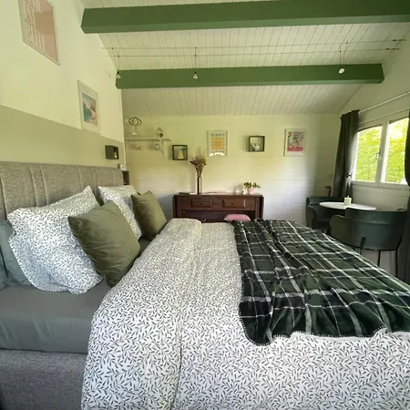 Bed & Breakfast La Paix, De Charme Dans Le Bocage Normand *