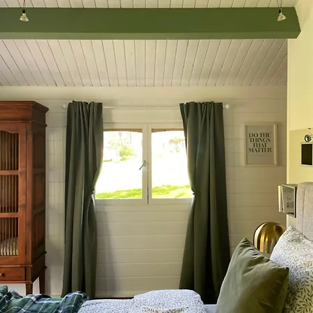 La Paix, De Charme Dans Le Bocage Normand Conde-sur-Noireau