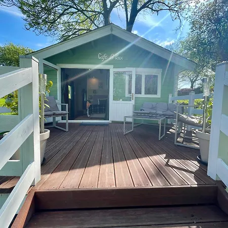 Bed & Breakfast La Paix, De Charme Dans Le Bocage Normand 3*