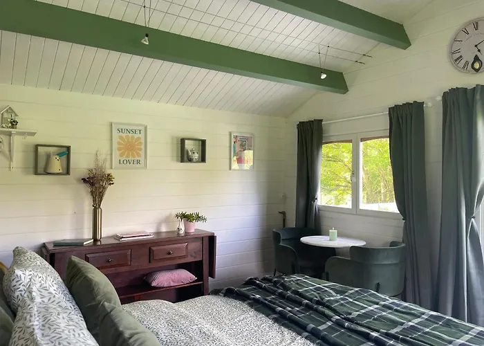 La Paix, De Charme Dans Le Bocage Normand 3*